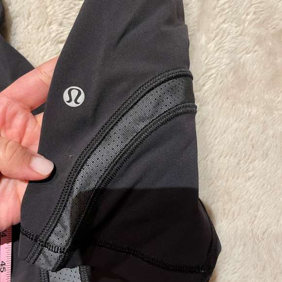 Lululemon crop legging , SIZE 6 - Picture 6 of 10